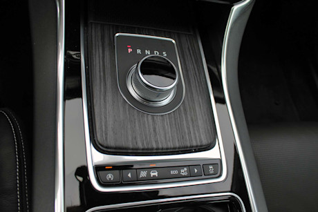 Editorial 2016 jaguar xf s pb 17