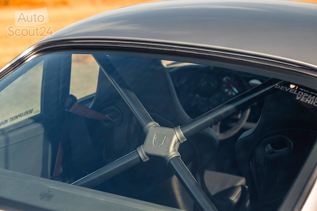 Autoart-993R-By-Paul-Stephens-Porsche-993 (15).jpg