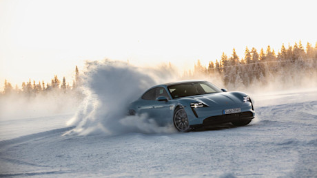Editorial i2 5 2020 porsche taycan 4s porsche