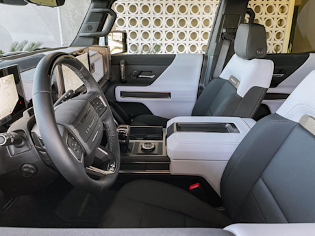 Editorial 2022 gmc hummer ev edition 1 pickup 28 ct