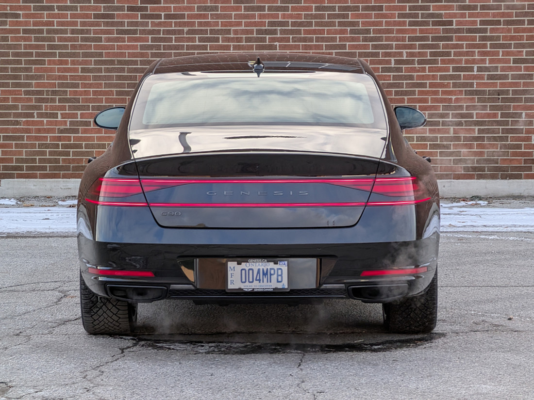 2026 Genesis G90 Black Edition - TD - SBe - 260327 - 13.jpg