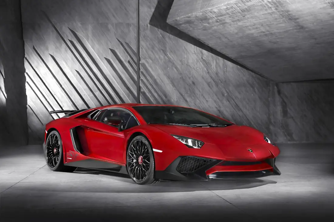 Lamborghini-Aventador-sv-2025 (3)