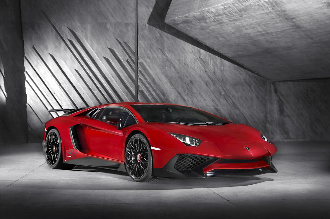 Lamborghini-Aventador-sv-2025 (3).jpg