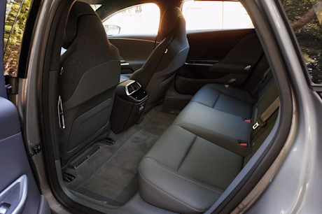 Editorial 2024 lucid air fd 240411 32 jl