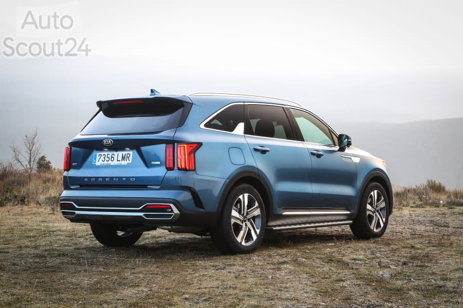 NUEVO KIA SORENTO PHEV - CALIDAD MEDIA_004 (1).jpg