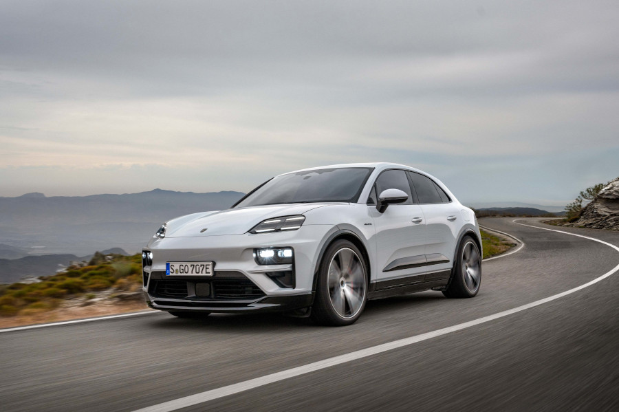 Porsche-macan-electrico-2024.jpg