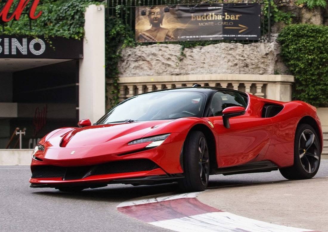 7bXYaax4hpojpBMospaqEy-9523cd8800455849c336a08d0dad33b4-Ferrari-SF90_Stradale-2020-1600-04-1100