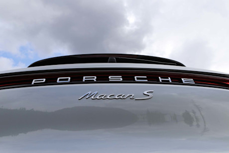 Editorial 2019 porsche macan s 29 ts