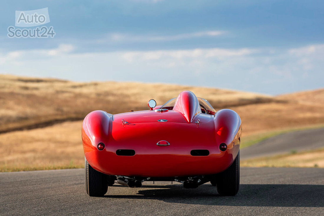 Ferrari 410 Spider Carrol Shelby (14).jpg