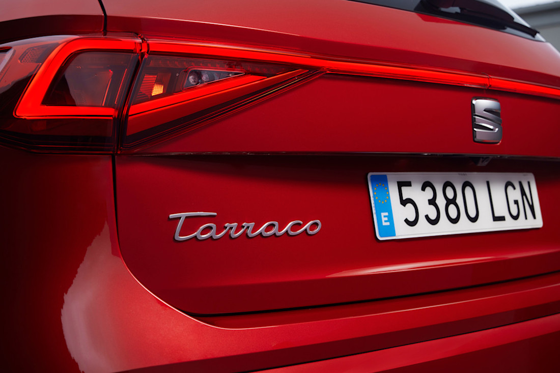 054H SEAT TARRACO FR.jpg