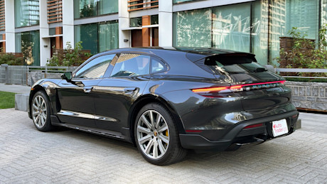 Editorial 2021 porsche taycan turbo s cross turismo 05 ct