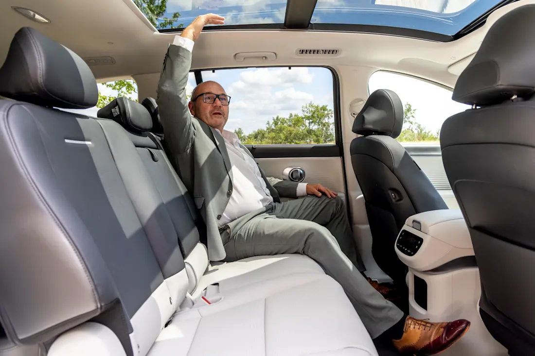 hyundai-ioniq-9-boegel-ruecksitze