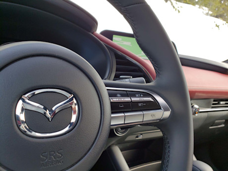 Editorial 2019 mazda3 sport awd 15 sw