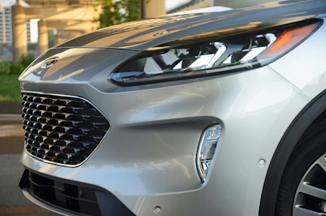 Ford Escape hybride 2020 : essai routier Body Image