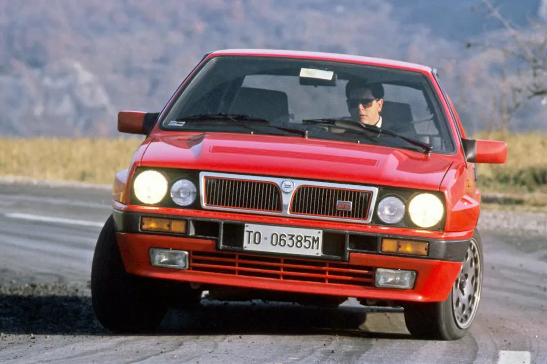 lancia-delta hf integrale-16v-92