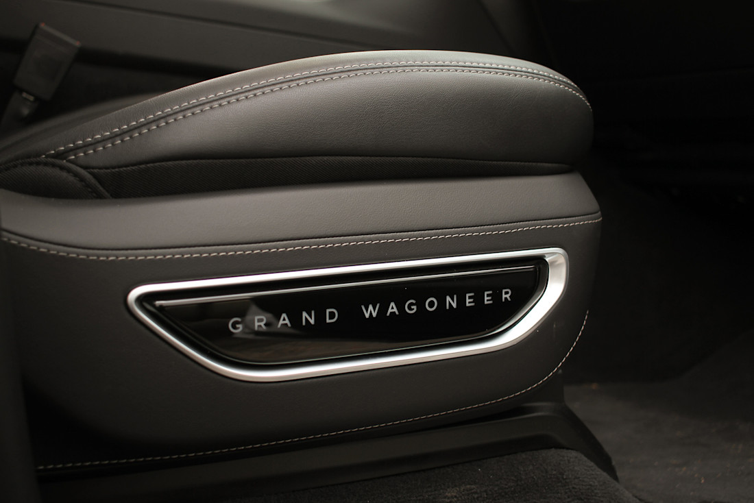 2026 Jeep Grand Wagoneer - TD - CT - 260715 - 36.jpg