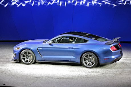 Editorial 05 ms ford shelby gt350r mustang