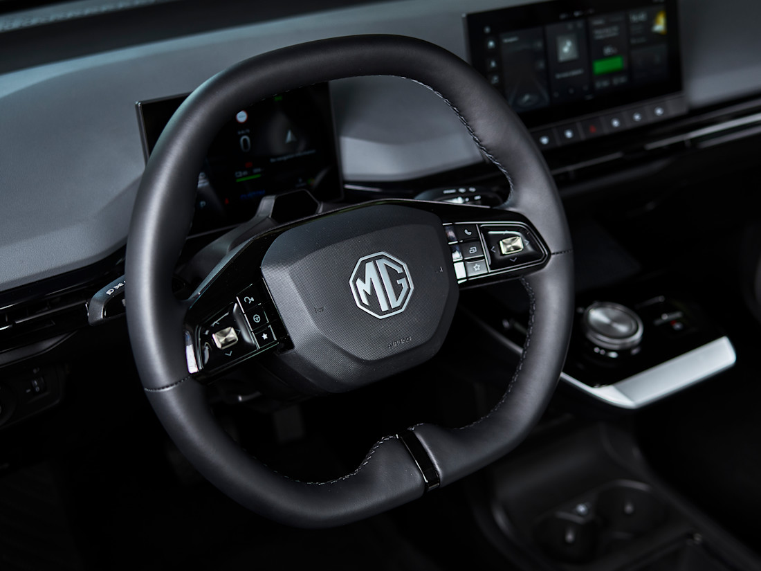 MG