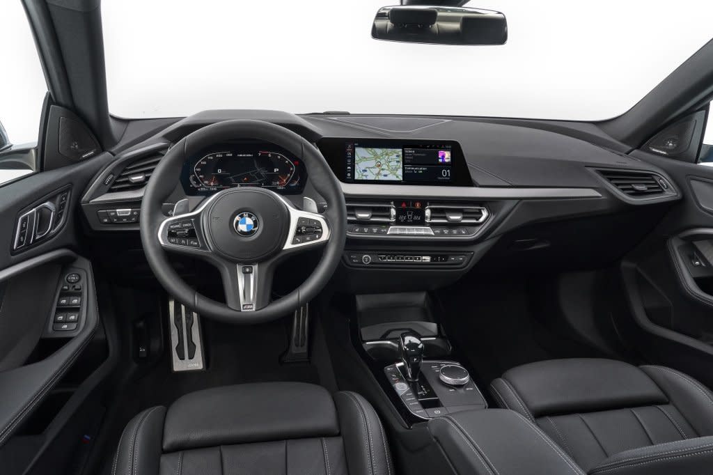 bmw-m235i-xdrive-gran-coupe-2019-42-5.jpg