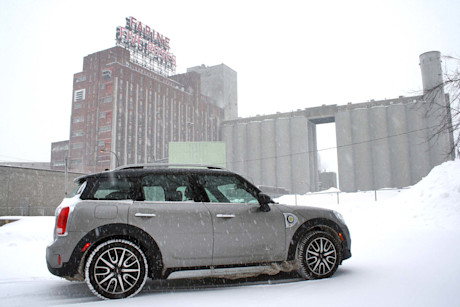 Mini Cooper S E Countryman ALL4 2018 : L’éclectique VUS urbain s’électrise Image