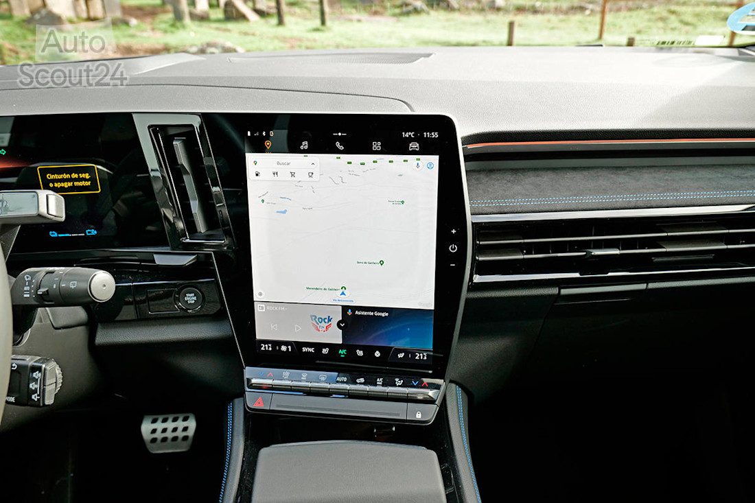Video prueba Renault Austral HEV 2023 interior Ruben Fidalgo AS24 (11).jpg