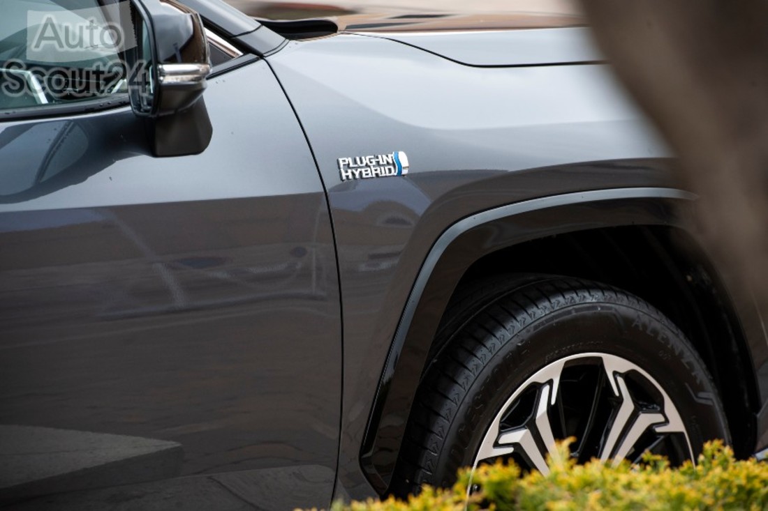 Toyota RAV4 Plug-in - Presentación Valladolid (12) (1).jpg