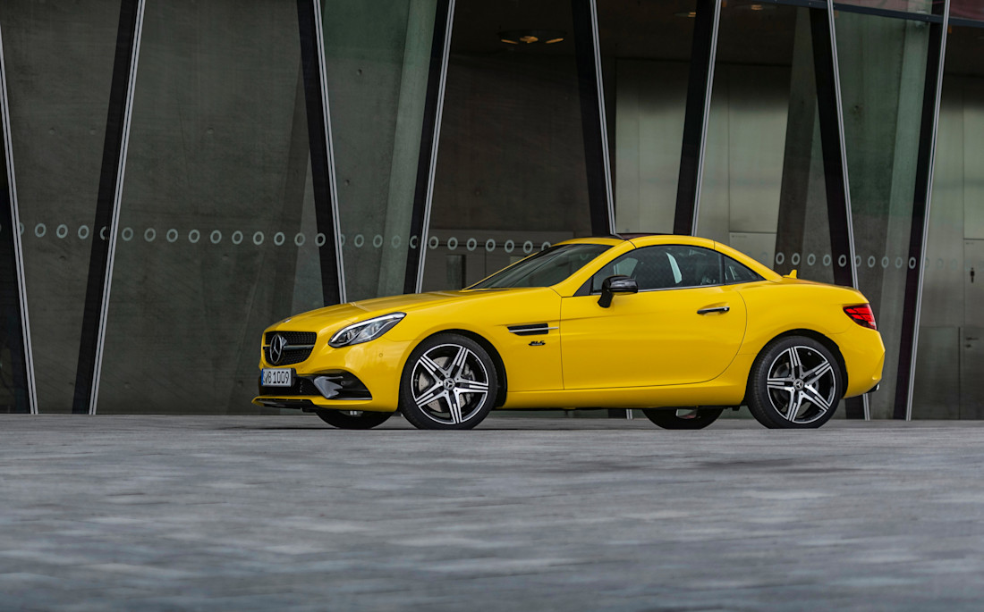 mercedes-benz-slc-300-side