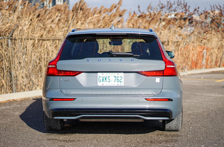 Editorial 2024 volvo v60 recharge t8 awd polestar engineered td 240227 09 jl