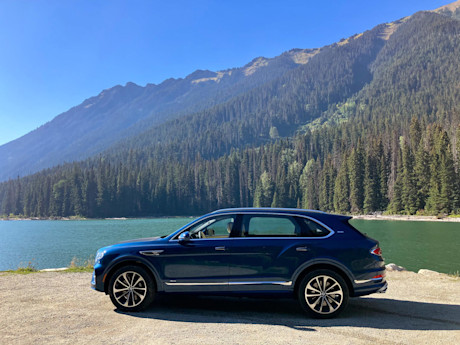 Editorial 2023 bentley bentayga 09 sb