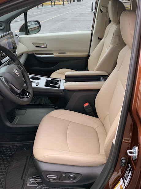 Toyota Sienna 2021 : premier essai Body Image
