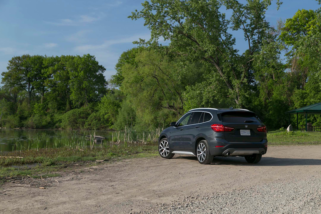 Editorial 2018 bmw x1 xdrive28i 08 jw