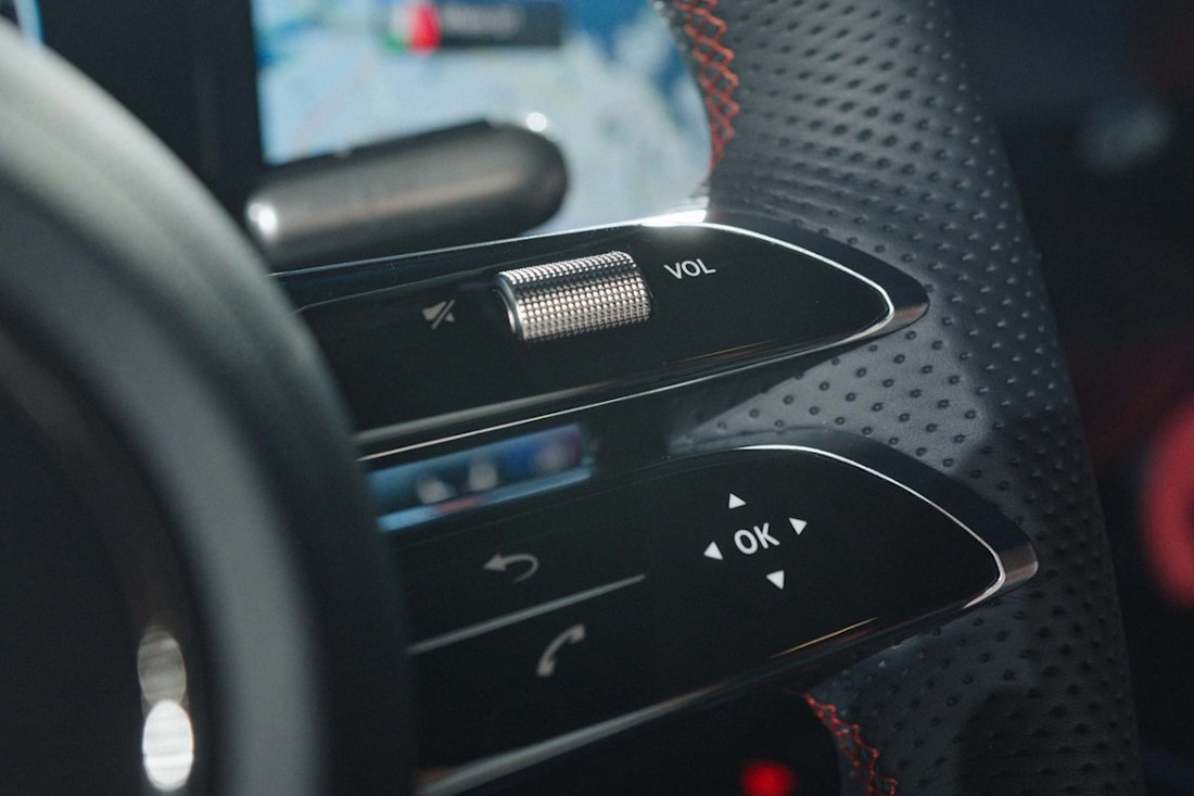 Mercedes-Benz-CLA-Shooting-Brake-2026-interior (4).jpg