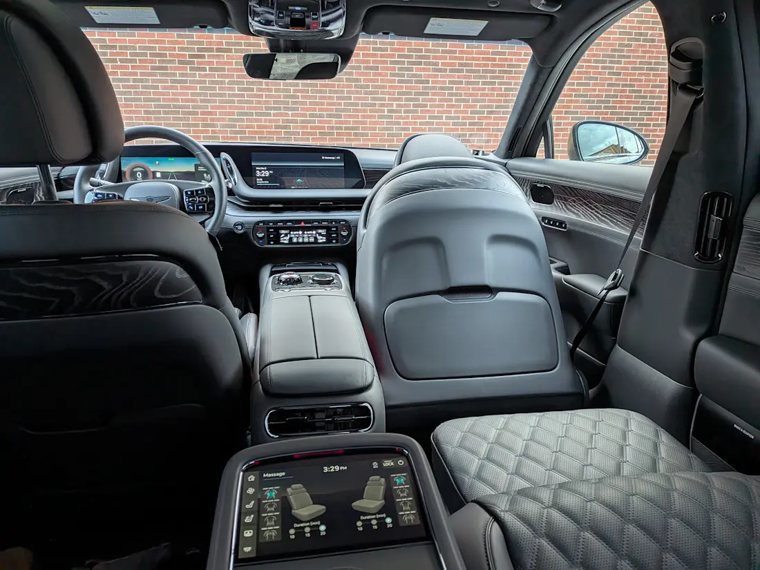 2026 Genesis G90 Black Edition - TD - SBe - 260327 - 32