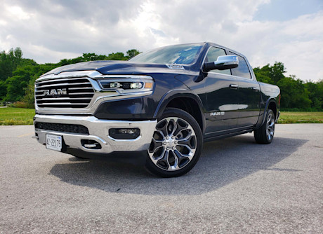 Editorial 2019 ram 1500 laramie longhorn 02 sw