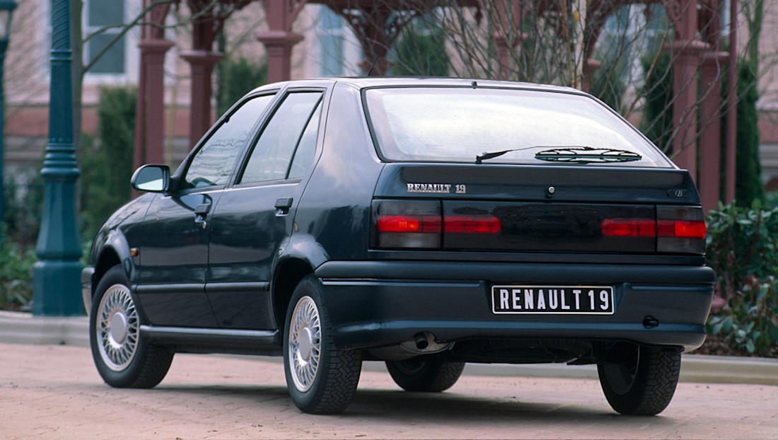 renault_19_baccara_5-door_7