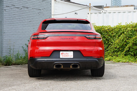 Editorial 2021 porsche cayenne gts coupe 08 jl