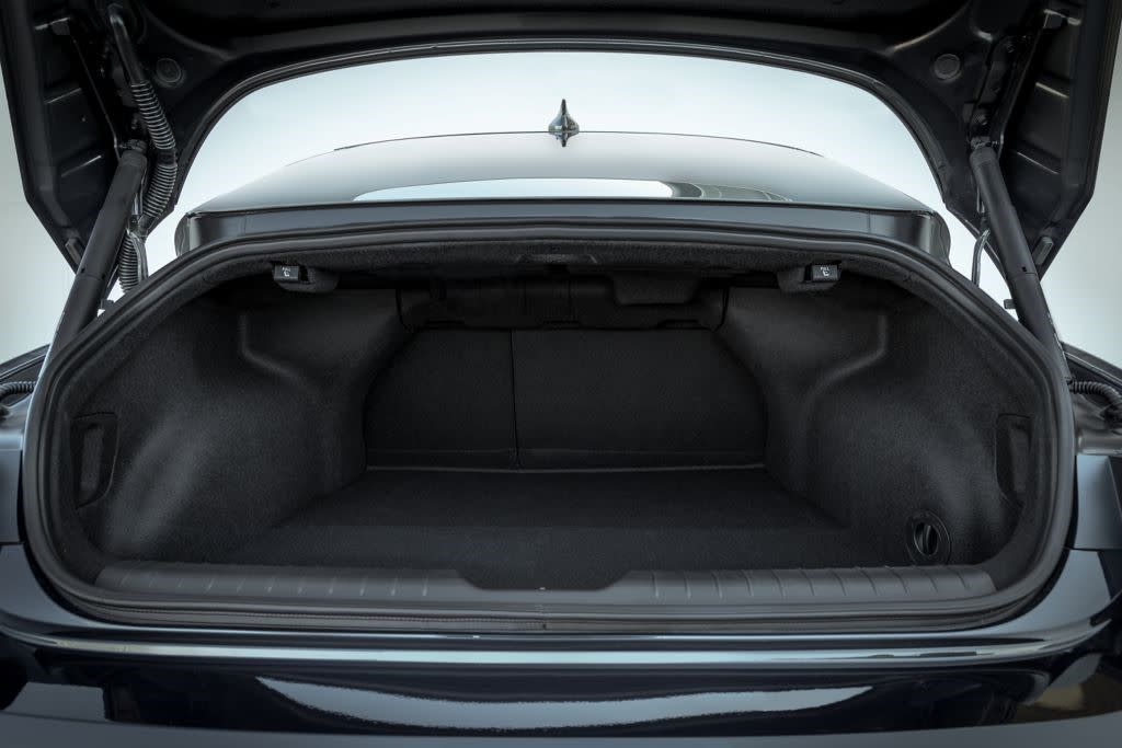 hyundai-ioniq-6-driving-experience-0323-interior-01_wid_1024_bfc_off