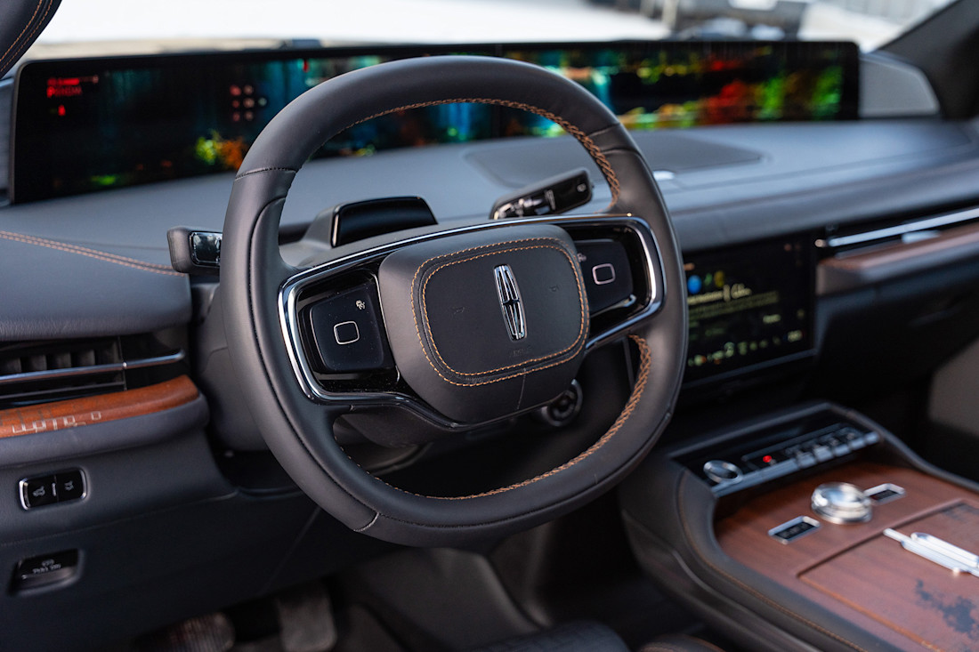 2026 Lincoln Navigator - TD - JW - 260413 - 39.jpg