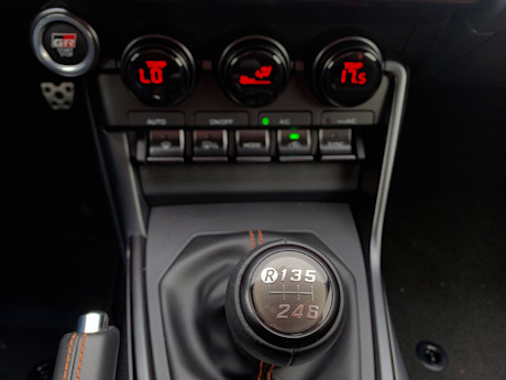 Editorial 2023 toyota gr 86 10th anniversary edition 15 mg