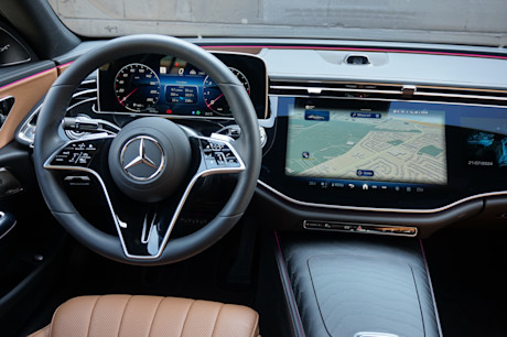 Editorial 2024 mercedes benz e 450 jl 18