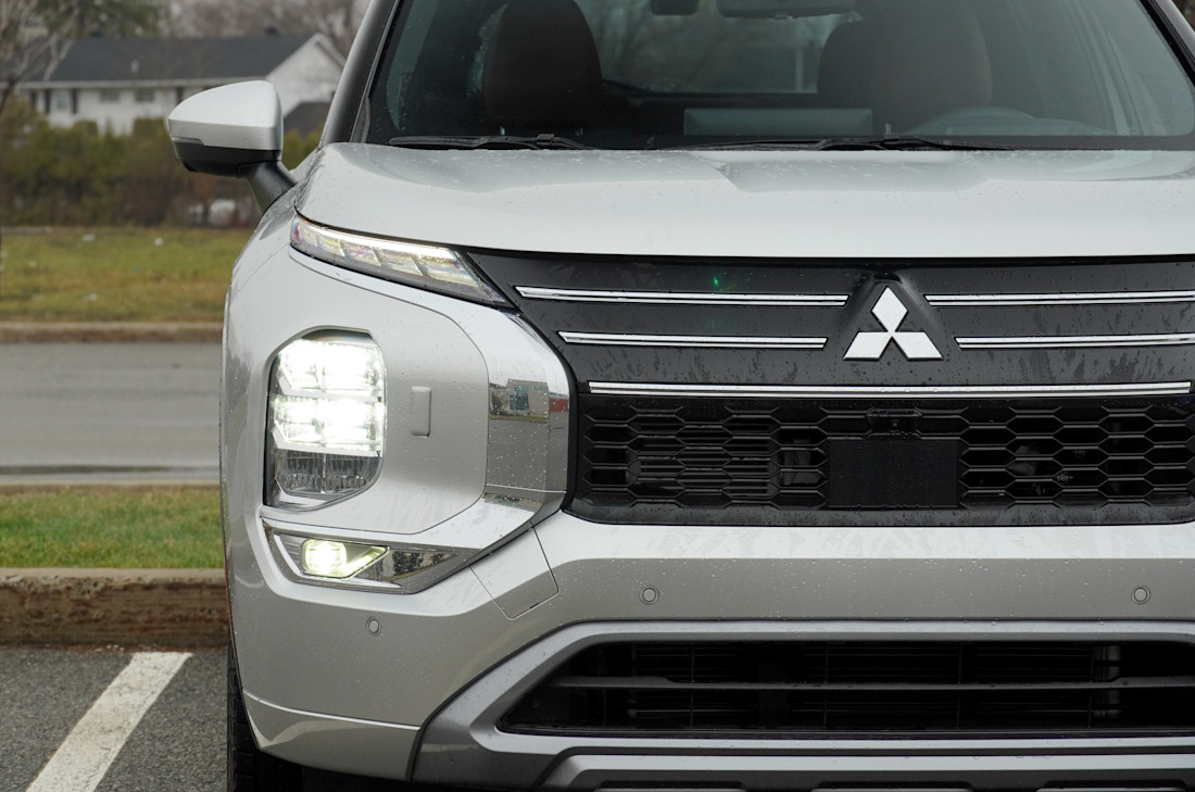Mitsubishi-Outlander-GT-2026 (19).jpg