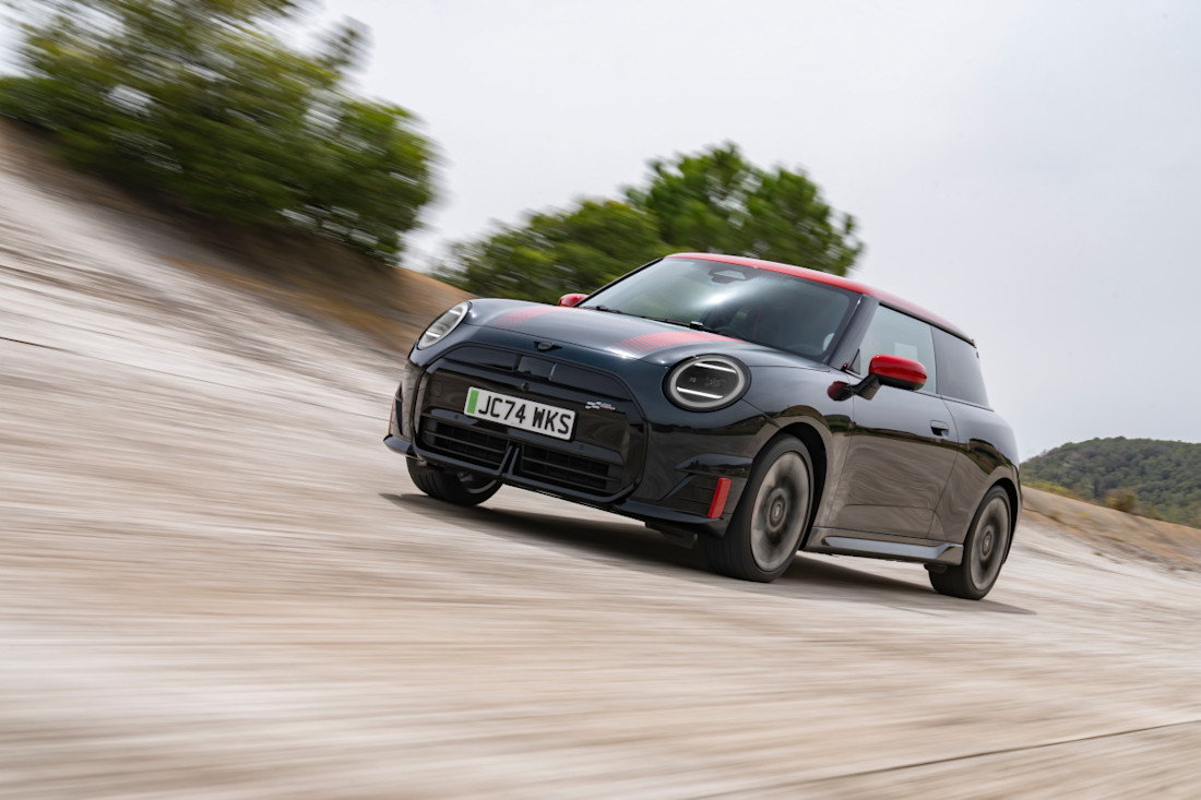 P90571649_highRes_the-mini-john-cooper.jpg