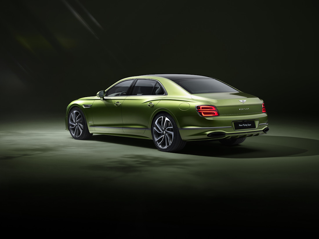 bentley-flying-spur-2024-krijgt-er-147-pk-bij-maar-wordt-veel-goedkoper-2024-09.jpg