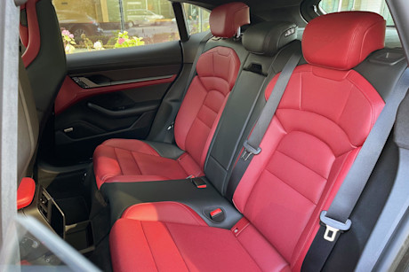 Editorial 2021 porsche taycan turbo s cross turismo 19 ct