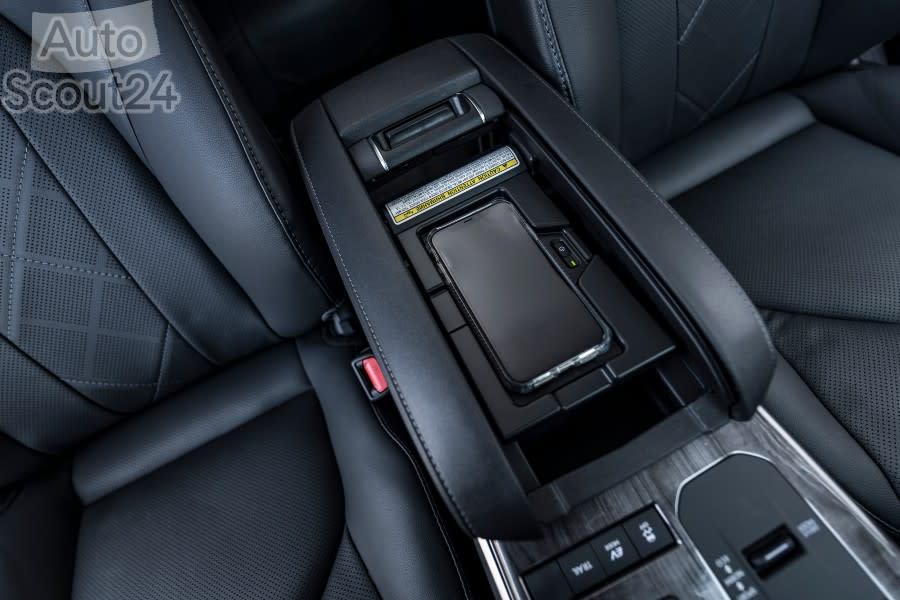 Toyota Highlander Electric Hybrid 2021 - Interior (17) (1).jpg