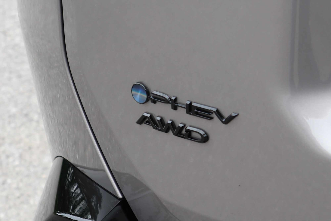 2026 Toyota RAV4 PHEV - TD - JM - 260720 - 26.jpg