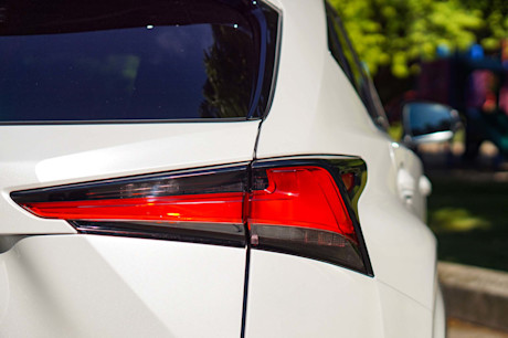 Editorial 2020 lexus nx 300 black line 10 jl