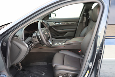 Editorial 2025 cadillac ct5 td jm 250319 17
