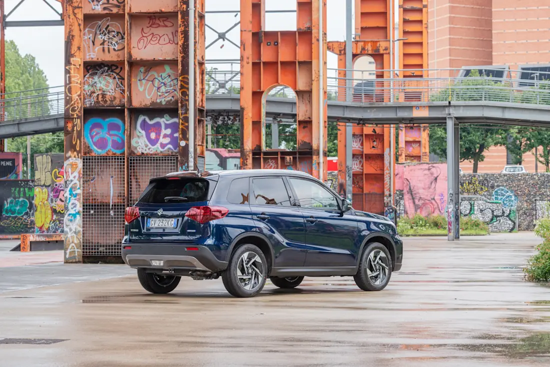 suzuki vitara 883