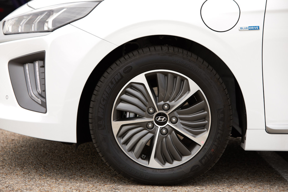 hyundai_ioniq_ (10).jpg